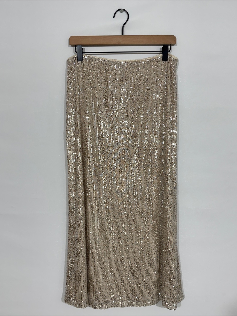 WSK19 {Old Navy} Champagne Tan Silver Full Sequin Elastic Waist Maxi Skirt